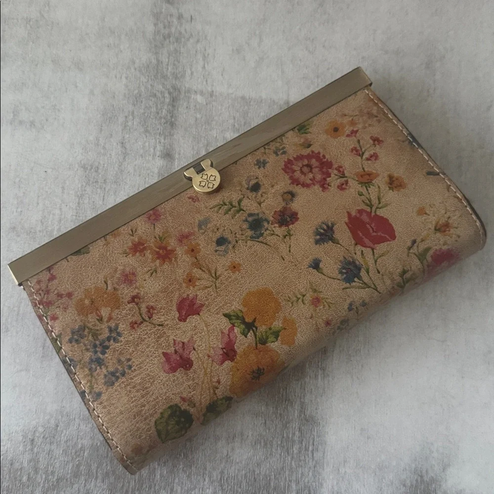 Patricia Nash Cauchy Leather Frame Wallet Floral Prairie Rose RFID Tan Red